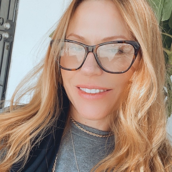 Meet your Posher, Annmarie - Picture 1 of 1